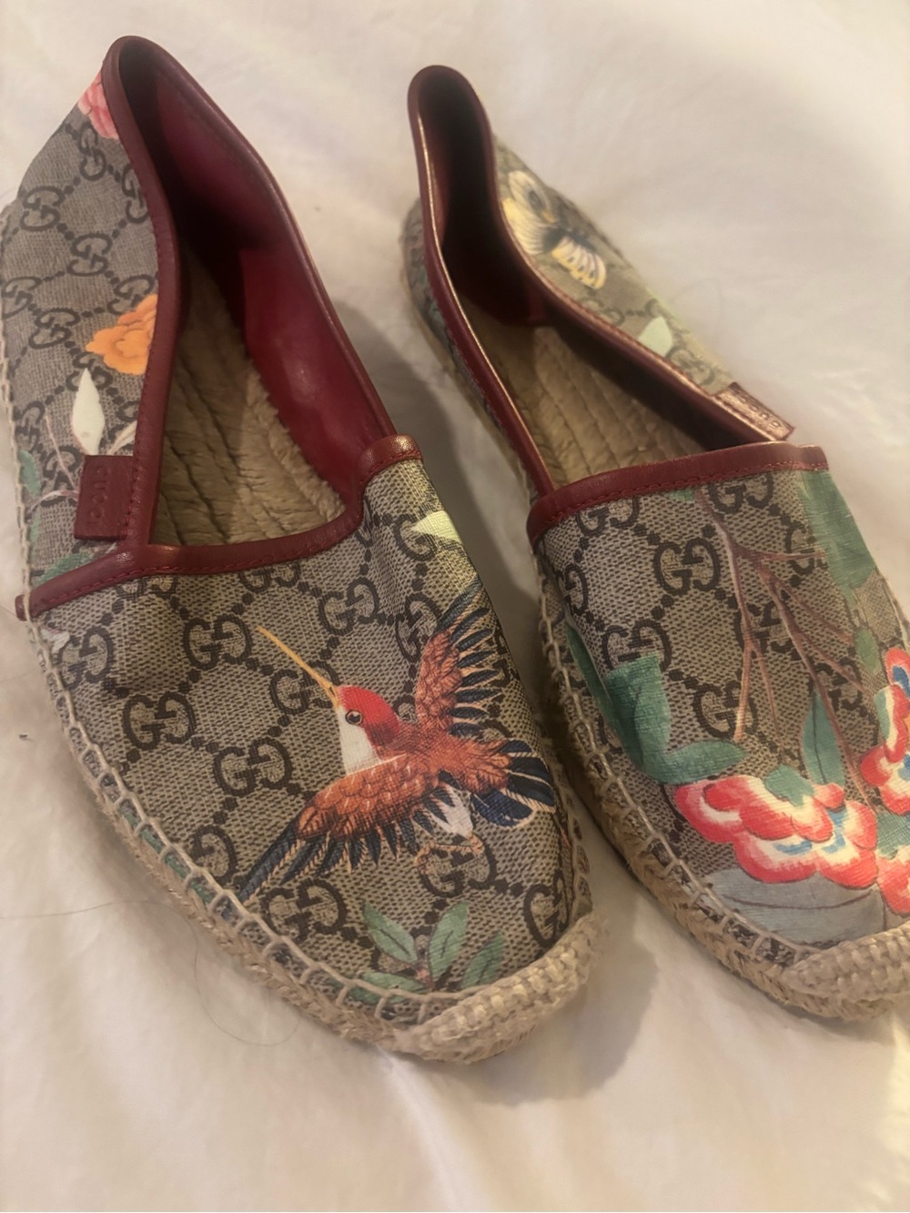 Gucci Brown Monogram Hummingbird & Floral Espadrille Flats with Red Trim